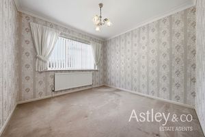 bed4- click for photo gallery